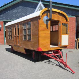 Neuaufbau von einem Schaustellerwagen, dieser wurde komplett nach den Wünschen des Auftraggebers gefertigt