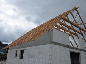 Dachstuhl mit einer Satteldachform 