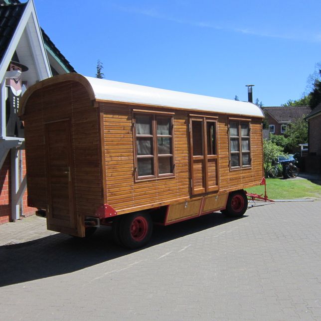 Neuaufbau von einem Schaustellerwagen dieser wurde komplett nach den Wünschen des Auftraggebers gefertigt