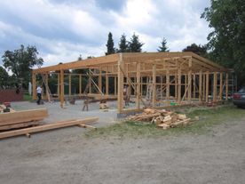 Carportanlage für ein Mehrfamilienhaus